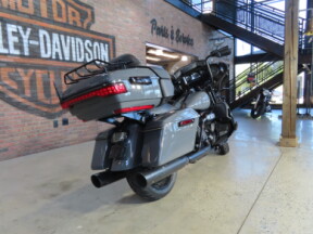 2022 Harley-Davidson® Ultra Limited FLHTK thumb 0
