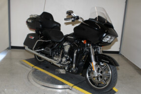 2020 Harley-Davidson Road Glide Limited Grand American Touring FLTRK thumb 2