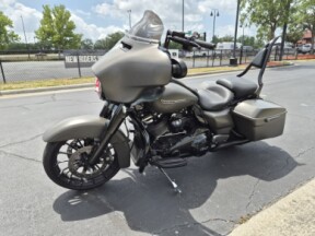 FLHXS 2019 Street Glide® Special thumb 1