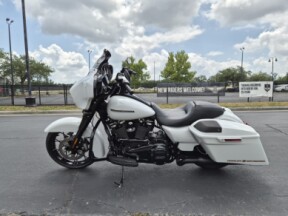FLHXS 2020 Street Glide® Special thumb 0