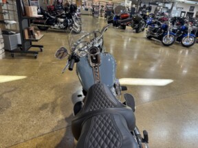 Harley-Davidson® Fat Boy™ 114 2024 FLFBS SHARKSKIN thumb 1