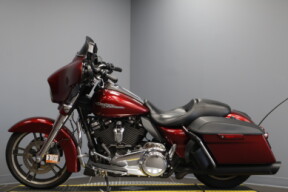 2017 Harley-Davidson® Street Glide® Special FLHXS thumb 0