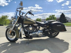 2016 Harley-Davidson® Heritage Softail® Classic Olive Gold thumb 3