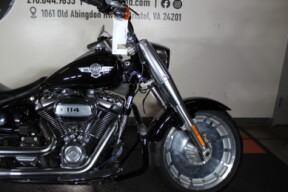 2018 Harley-Davidson® Fat Boy® 114 FLFBS thumb 2