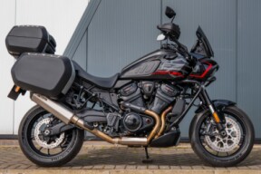 2025 Harley-Davidson Pan America 1250 ST thumb 3