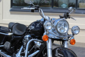 FLHR 2018 Road King<sup>®</sup> thumb 3