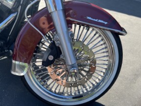 2017 Harley-Davidson® Road King® thumb 2