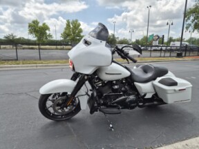 FLHXS 2020 Street Glide® Special thumb 1