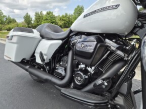 FLHXS 2020 Street Glide® Special thumb 3