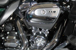 2021 Harley-Davidson® Tri Glide® Ultra FLHTCUTG thumb 0