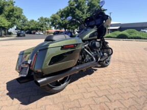FLTRX 2026 Road Glide® thumb 0