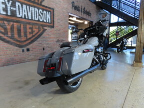 2026 Harley-Davidson® Road Glide™ FLTRX thumb 0