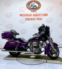 2011 Street Glide® FLHX thumb 2