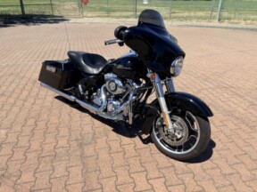 FLHX 2010 Street Glide® thumb 1