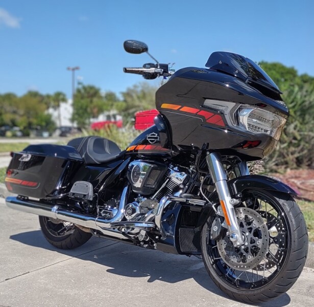 FLTRX 2024 Road Glide®