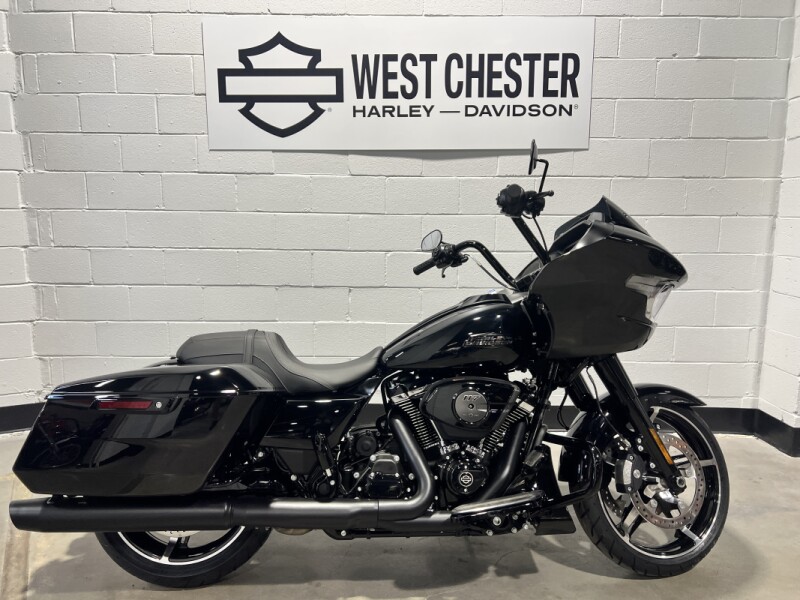 2026 Harley-Davidson® Road Glide® Vivid Black Black Trim  FLTRX