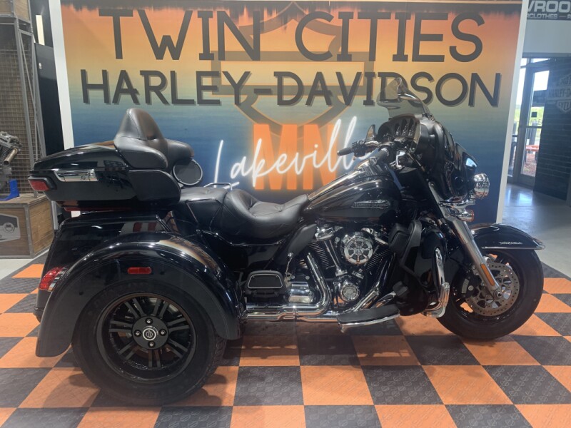 2019 Harley-Davidson Tri Glide Ultra FLHTCUTG