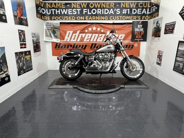 2009 Harley-Davidson® Super Glide® Custom