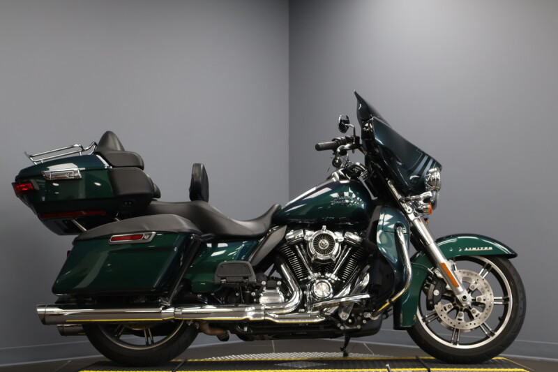 2021 Harley-Davidson® Ultra Limited FLHTK
