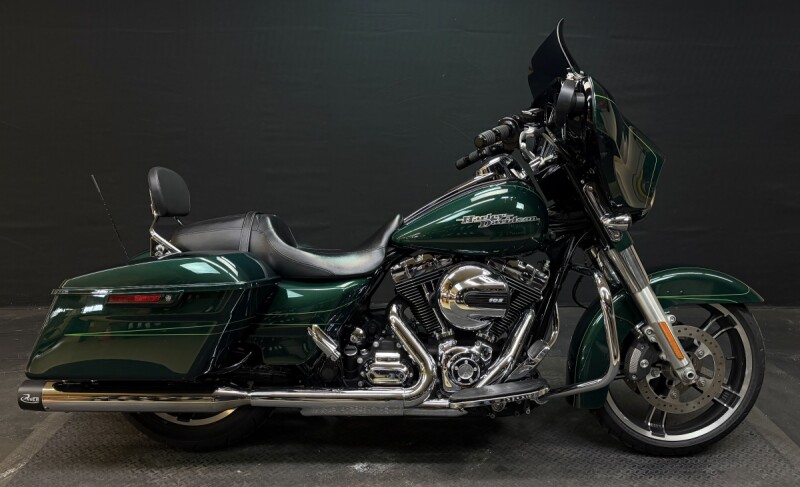 Harley-Davidson® Street Glide® Special 2015 FLHXS GREEN