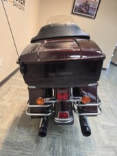 2007 Harley-Davidson® Electra Glide® Classic Black Cherry FLHTC thumb 2