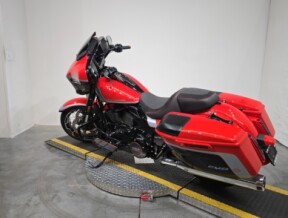 FLHXSE 2024 CVO™ Street Glide® thumb 0
