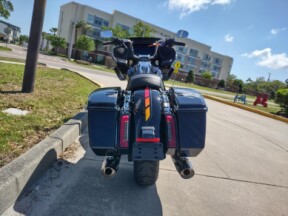 FLTRX 2024 Road Glide® thumb 0