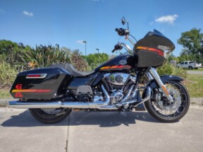 FLTRX 2024 Road Glide® thumb 3