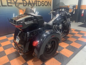 2019 Harley-Davidson Tri Glide Ultra FLHTCUTG thumb 3