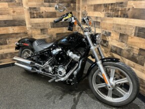 2022 Harley-Davidson® Softail Standard® Vivid Black  FXST thumb 3