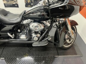 2013 Harley-Davidson® Road Glide® Custom BLACK W/ PINSTRIPE thumb 0