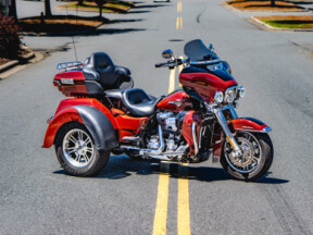 FLHTCUTG 2024 Tri Glide™ Ultra thumb 2