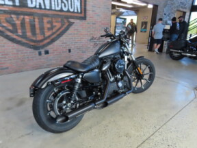 2020 Harley-Davidson® Iron 883™ XL 883N thumb 1