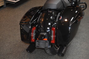 FLTRX 2026 Road Glide® thumb 1
