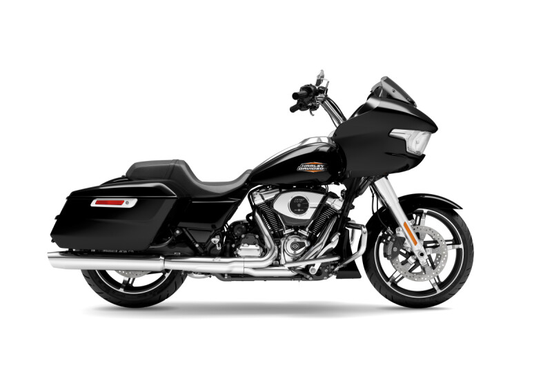2026 Harley-Davidson® Road Glide™ Vivid Black Chrome Trim