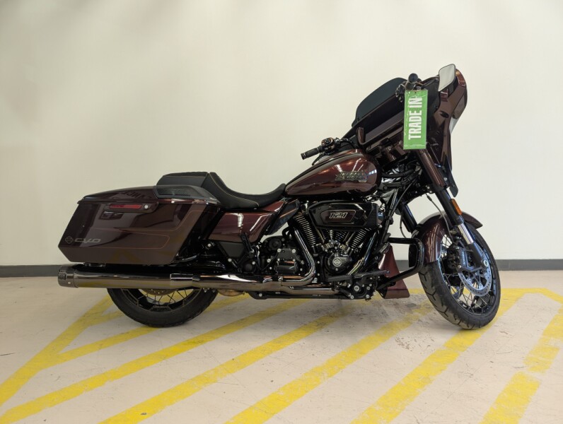 2024 Harley-Davidson® CVO™ Street Glide® Copperhead