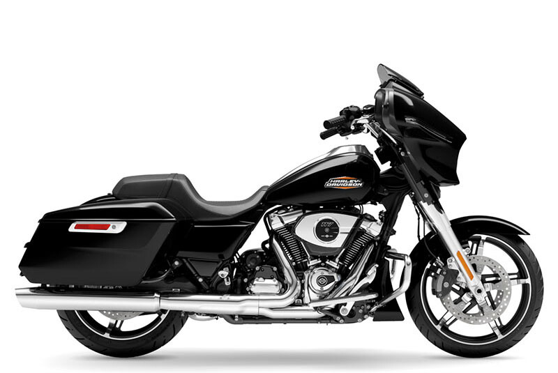 2026 HARLEY-DAVIDSON FLHX STREET GLIDE in Vivid Black with Chrome Trim
