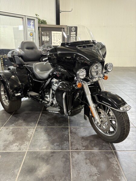 2024 Tri-Glide 114CI