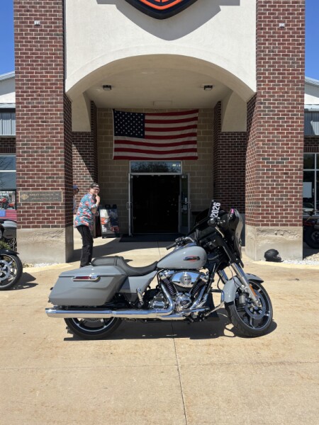 FLHX 2026 Street Glide®