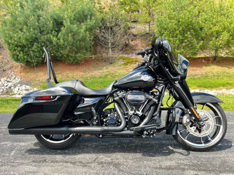 FLHXS 2022 Street Glide® Special
