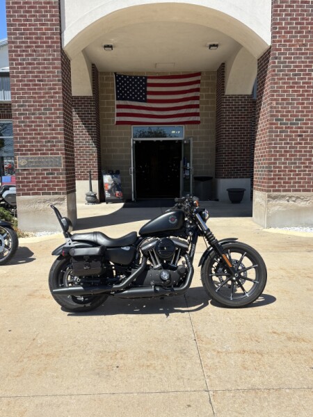 XL 883N 2019 Iron 883™