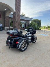 FLHTCUTG 2020 Tri Glide® Ultra thumb 2