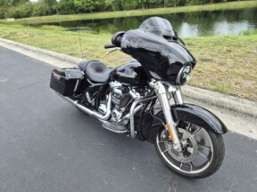 FLHX 2020 Street Glide® thumb 2