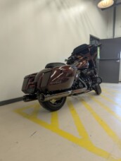 2024 Harley-Davidson® CVO™ Street Glide® Copperhead thumb 0