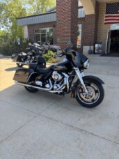 FLHX 2009 Street Glide® thumb 3
