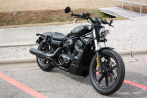 2026 Harley-Davidson® Nightster™ RH975 thumb 3