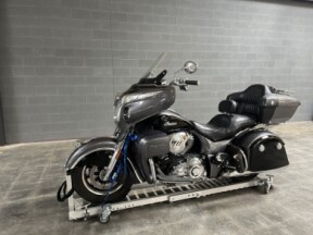 2017 Indian Roadmaster thumb 2