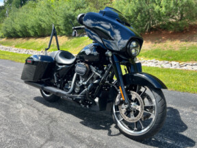 FLHXS 2022 Street Glide® Special thumb 1