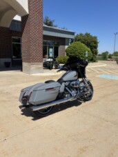 FLHX 2026 Street Glide® thumb 2