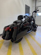 SOLD 2022 Harley-Davidson®  Road King™ Special Vivid Black thumb 2